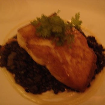 Bistro Campagne - saumon avec lentils - French Near Me - Chicago, Illinois