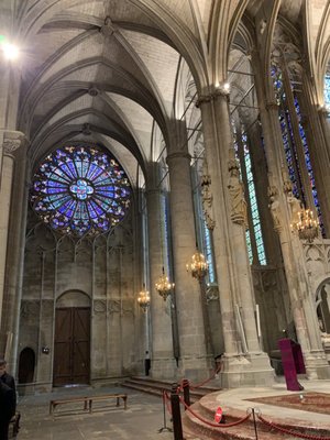 Basilique Saint Nazaire by null