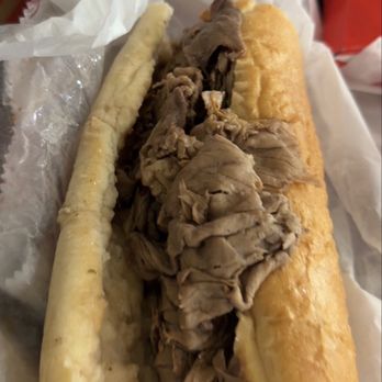 Portillo's & Barnelli's Chicago - ITALIAN BEEF - Hot Dogs Near Me - Chicago, Illinois