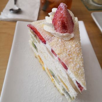 Prince Tea House - mixed fruit crepes cake (Not too sweet, taste soooo good) - Tea Rooms Near Me - Flushing, New York