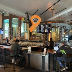 Hellbent Brewing Company - Bar area