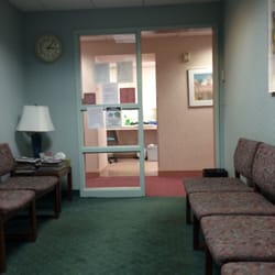 Tillinghast Jeffrey P MD - The waiting room for allergy shots. Nora gives the best shots