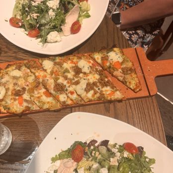Cooper’s Hawk Winery & Restaurant - Napa Chicken Salad GF and Flatbread Cheese Pizza - Desserts Near Me - Gilbert, Arizona Cooper’s Hawk Winery & Restaurant - Napa Chicken Salad GF and Flatbread Cheese Pizza - Desserts Near Me - Gilbert, Arizona