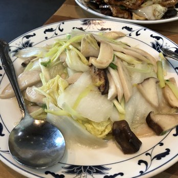Great China - King Oyster Mushrooms, Golden Chives, and Cabbage - Chinese Near Me - Berkeley, California