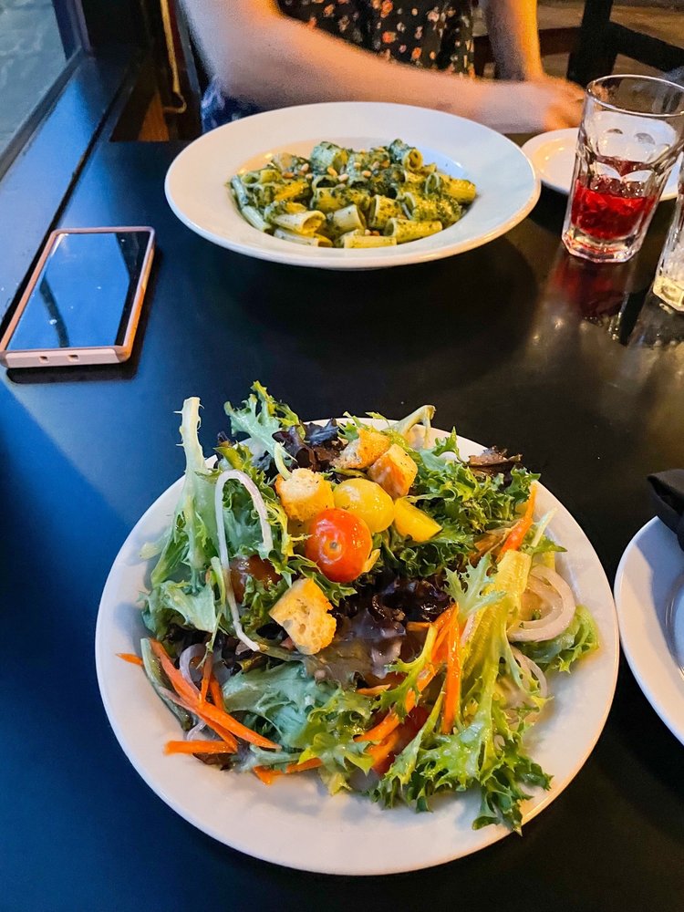 Social spots from Edibles Restaurant & Bar