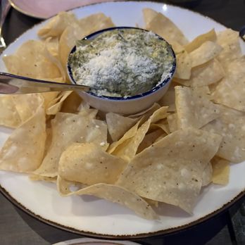 Makers Union - Spinach & Artichoke Dip - Pubs Near Me - Reston, Virginia