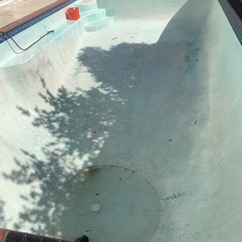 M & J Pool & Spa Service - Before: Gross black and blue stains - Pool & Hot Tub Service Near Me M & J Pool & Spa Service - Before: Gross black and blue stains - Pool & Hot Tub Service Near Me