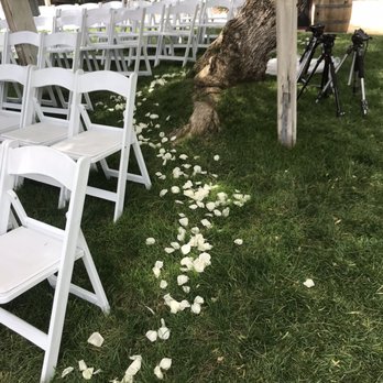Sweet Petals Florist - Aisle petals - Florists Near Me - Murrieta, California