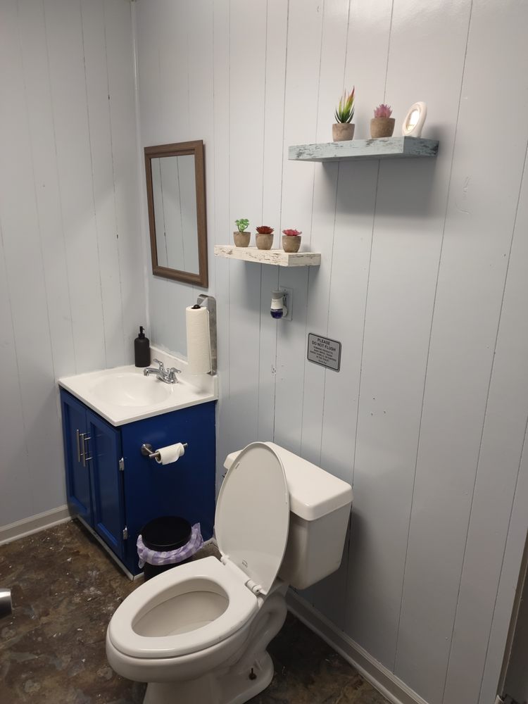 AUTO SOLUTIONS Updated August 2024 21 Photos 1581 Lester