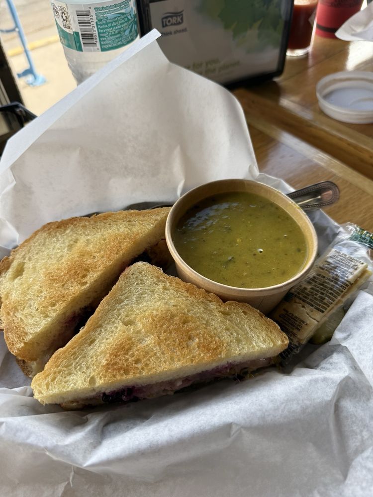 Food from 2nd Street Deli