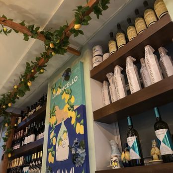 Limoncello - Dining room - Italian Near Me - Miami Beach, Florida
