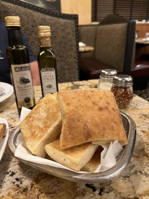 Antonio's Piccolo Ristorante by null