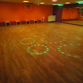 Tanzschule Traumtänzer - Saal 1 - Dance Schools Near Me - Berlin, BE