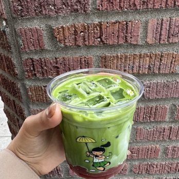 Phe - Strawberry matcha - Coffee & Tea Near Me - Seattle, Washington Phe - Strawberry matcha - Coffee & Tea Near Me - Seattle, Washington