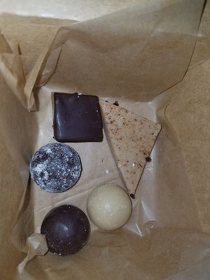 Jinji Chocolate by null