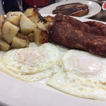 Mckay's - Corned beef hash and eggs - Breakfast & Brunch Near Me - Quincy, Massachusetts