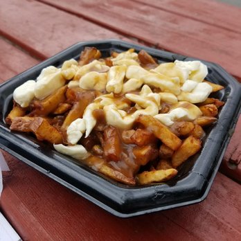 Nom Nom Nom Poutine - Traditional poutine - Poutineries Near Me - Toronto, Ontario