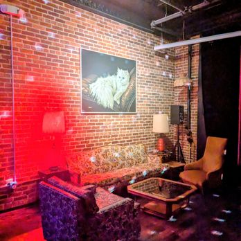 DayTrip - Lounges Near Me - Asheville, North Carolina