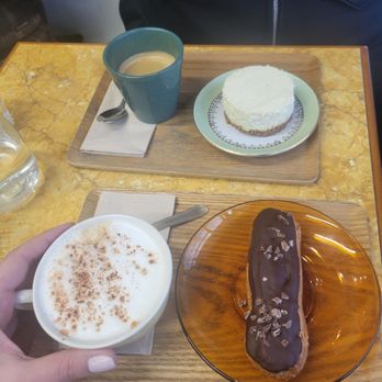Lenôtre - Croissant Cappucino - Desserts Near Me - Paris, 75 Lenôtre - Croissant Cappucino - Desserts Near Me - Paris, 75