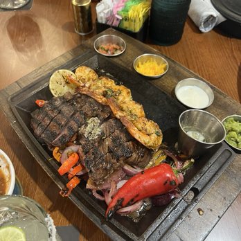 Jorge's Cantina Waco - Al carbon steak fajitas, added shrimp. Excellent - Mexican Near Me - Waco, Texas Jorge's Cantina Waco - Al carbon steak fajitas, added shrimp. Excellent - Mexican Near Me - Waco, Texas