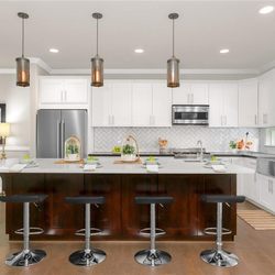 Commencement Bay Staging and Design - Simplify~Stylize~Sold!
