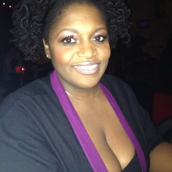 Huetiful Salon - Blow Dry/Out Services Near Me - Chicago, Illinois