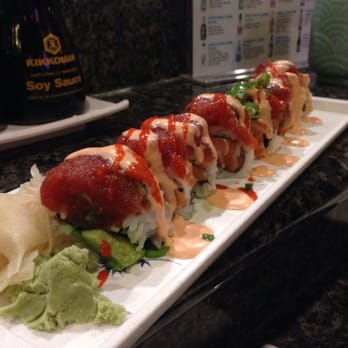Cha Cha Sushi - Spicy tuna and salmon roll - Sushi Bars Near Me - San Jose, California