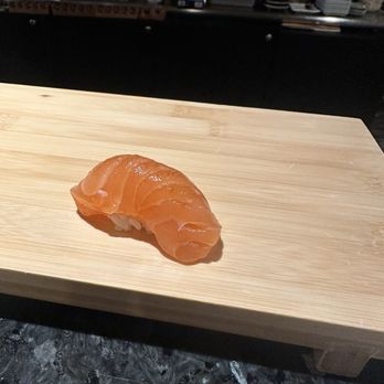 Komé - Salmon nigiri - Sushi Bars Near Me - Dallas, Texas Komé - Salmon nigiri - Sushi Bars Near Me - Dallas, Texas