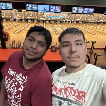 Corbin Bowl - Bowling Near Me - Tarzana, California