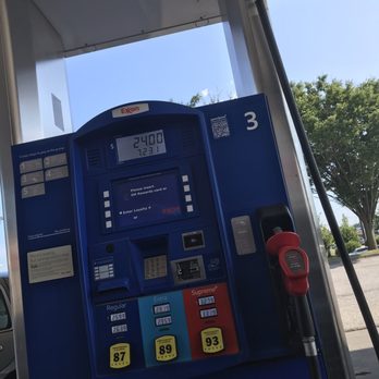 Exxon - after it glitched - Gas Stations Near Me - Glen Burnie, Maryland