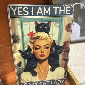 Vintage Pleasures - Antiques Near Me - Fillmore, California