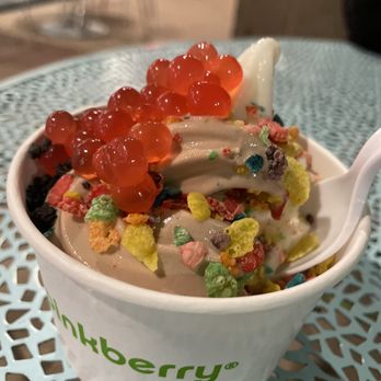 Pinkberry - Origanal and Hazelnut chocolate swirl - Ice Cream & Frozen Yogurt Near Me - Elk Grove, California