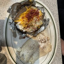 Lake Jackson Seafood Restaurant - Steamed red snapper and baked potato