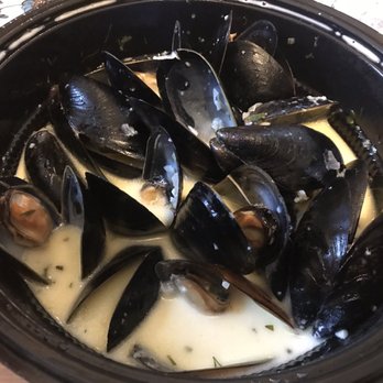 Park Bruges - moules with classic white wine sauce - Belgian Near Me - Pittsburgh, Pennsylvania