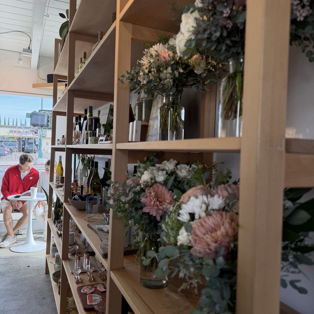 Communal - Inside - Coffee & Tea Near Me - San Diego, California