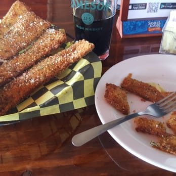 Dad's Pub & Grub - Gastropubs Near Me - Monroeville, Pennsylvania