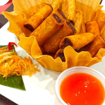 Max's Restaurant - Bloomfield - Lumpiang Shanghai - about 15 pieces - pretty good - Filipino Near Me - Bloomfield, New Jersey