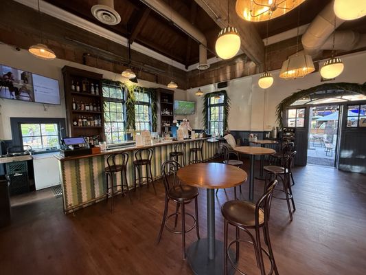 The Loma Club by null