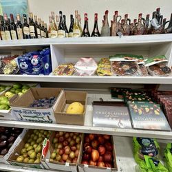 Kalinka - Produce & loads of Georgian wine