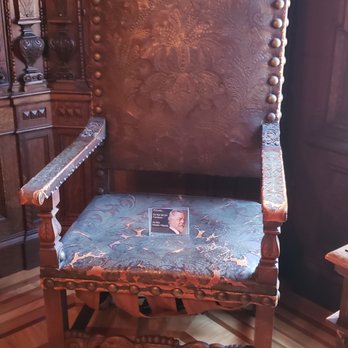 The Captain Frederick Pabst Mansion - Museums Near Me - Milwaukee, Wisconsin