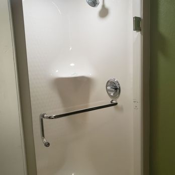 Sleep Inn - Huge walk in shower! No tub here! - Hotels Near Me - Murfreesboro, Tennessee Sleep Inn - Huge walk in shower! No tub here! - Hotels Near Me - Murfreesboro, Tennessee