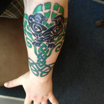 Rogue Tattoo - Celtic tree of Life with Odin's ravens, Thought & Memory, in the bough - Tattoo Near Me - Pittsburgh, Pennsylvania Rogue Tattoo - Celtic tree of Life with Odin's ravens, Thought & Memory, in the bough - Tattoo Near Me - Pittsburgh, Pennsylvania