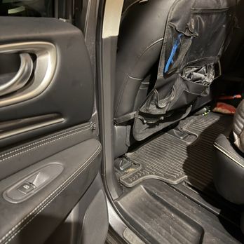 Beaverton INFINITI - My interior vacuumed and cleaned post service. - Auto Repair Near Me - Portland, Oregon Beaverton INFINITI - My interior vacuumed and cleaned post service. - Auto Repair Near Me - Portland, Oregon