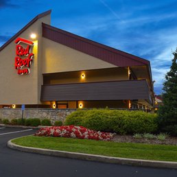 Exterior photo of Red Roof Inn - Willoughby, Ohio Exterior photo of Red Roof Inn - Willoughby, Ohio