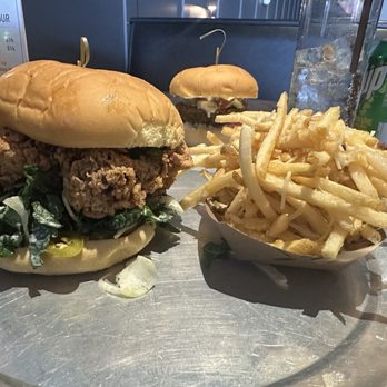 Out The Road - Fried Chicken Sando and Garlic Fries - Sports Bars Near Me - San Francisco, California Out The Road - Fried Chicken Sando and Garlic Fries - Sports Bars Near Me - San Francisco, California