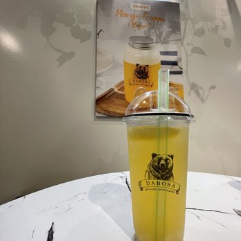 Daboba - Kumquat Lemon Seasons Tea in their shop - Bubble Tea Near Me - Santee, California Daboba - Kumquat Lemon Seasons Tea in their shop - Bubble Tea Near Me - Santee, California