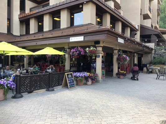 Paradise Pizzeria & Ice Creamery by null