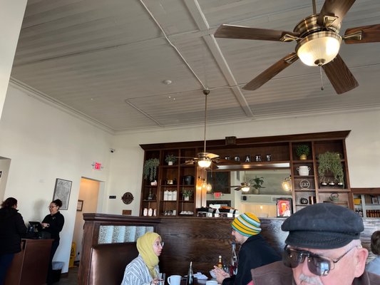 Cafe Le Crème Brûlée by null