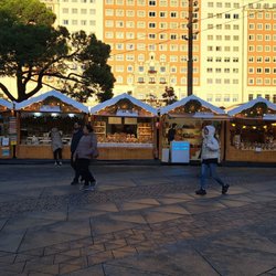 Plaza de España - Plaza España durante el mercado navideño (Dec 2, 2025)