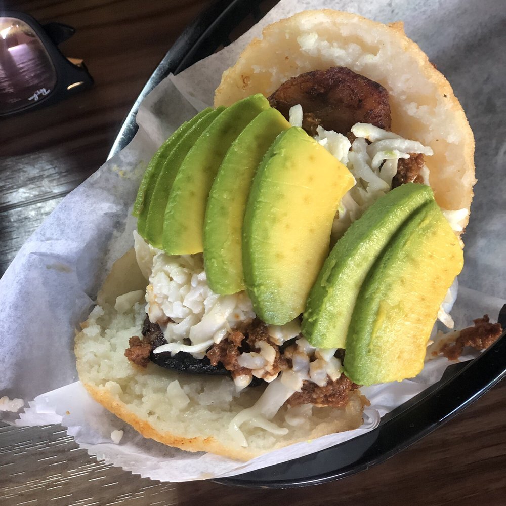 Los Chamos Arepas - Venezuelan Near Me - Carolina, Puerto Rico Los Chamos Arepas - Venezuelan Near Me - Carolina, Puerto Rico
